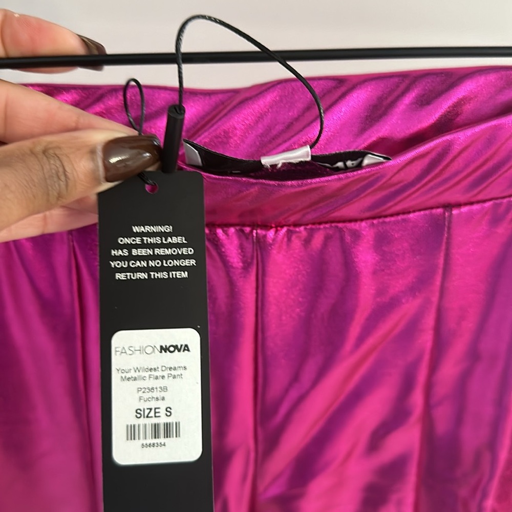 Fashion Nova Your Wildest Dreams Metallic Flare Pant Fuchsia Size Small NWT - Picture 4 of 6